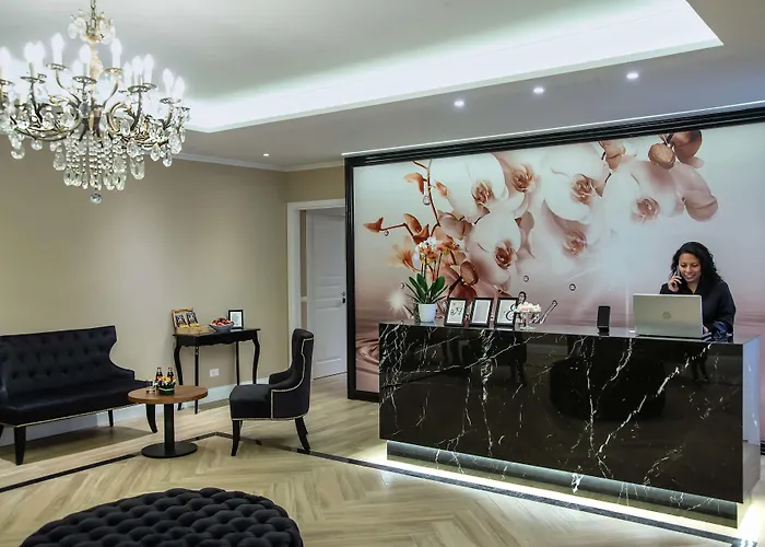 The Boutique 3*